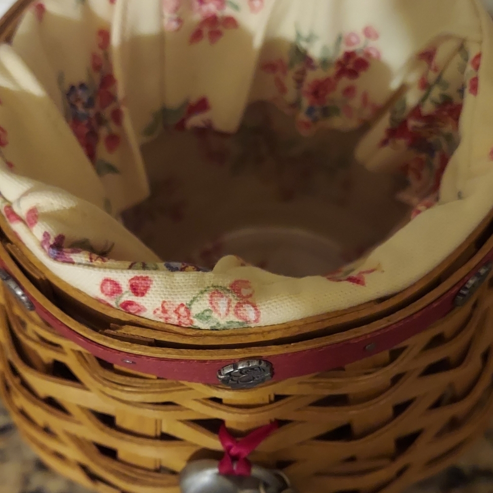 Longaberger "Let Me Call Your Sweetheart " Basket - Picture 2 of 2
